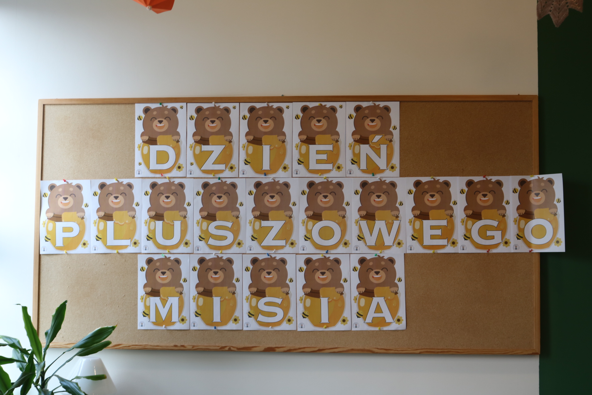 Dzień pluszowego misia i kredki 25.11.2023