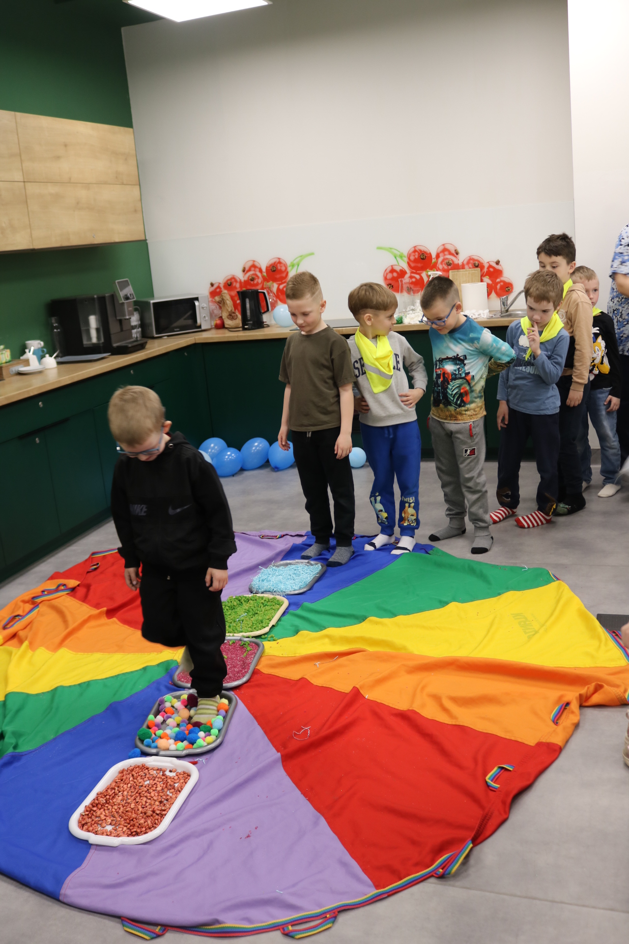 zabawy sensoryczne przedszkolaków
