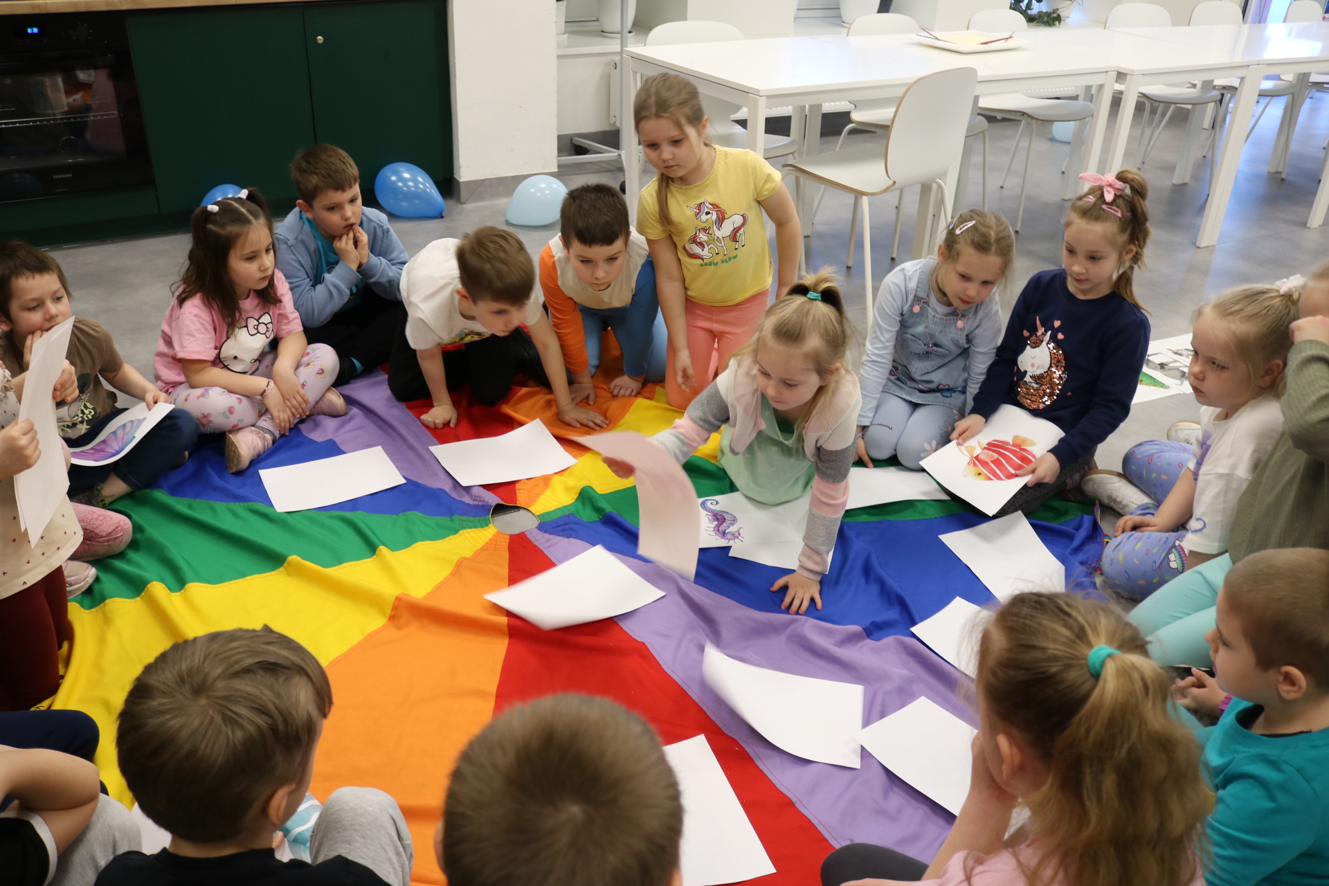 Grupy 6 latków z Przedszkola Miejskiego nr 1, 2, 3 i 4